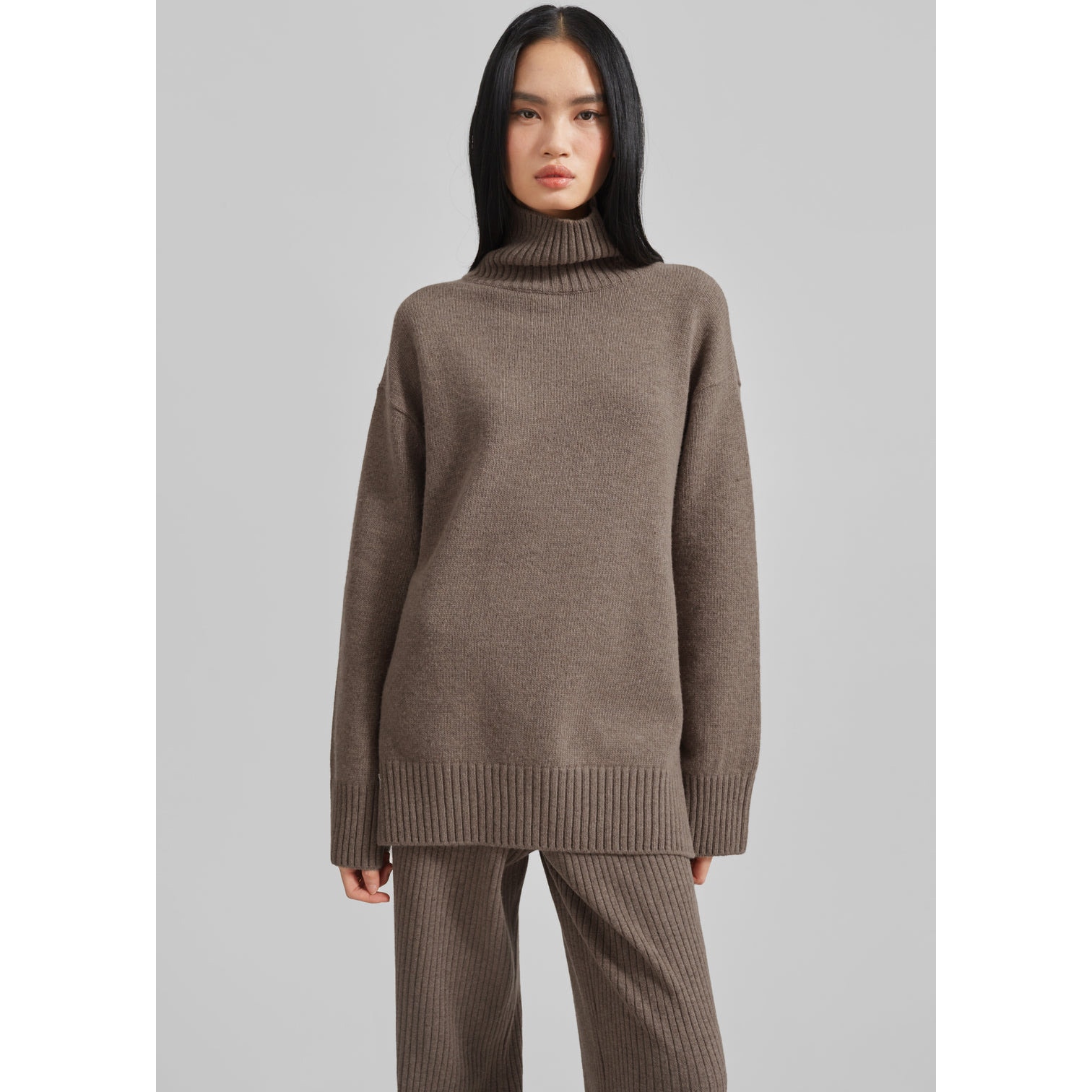 The Frankie Shop Odense Turtleneck Wool Cashmere Sweater In Brown Sz M/L